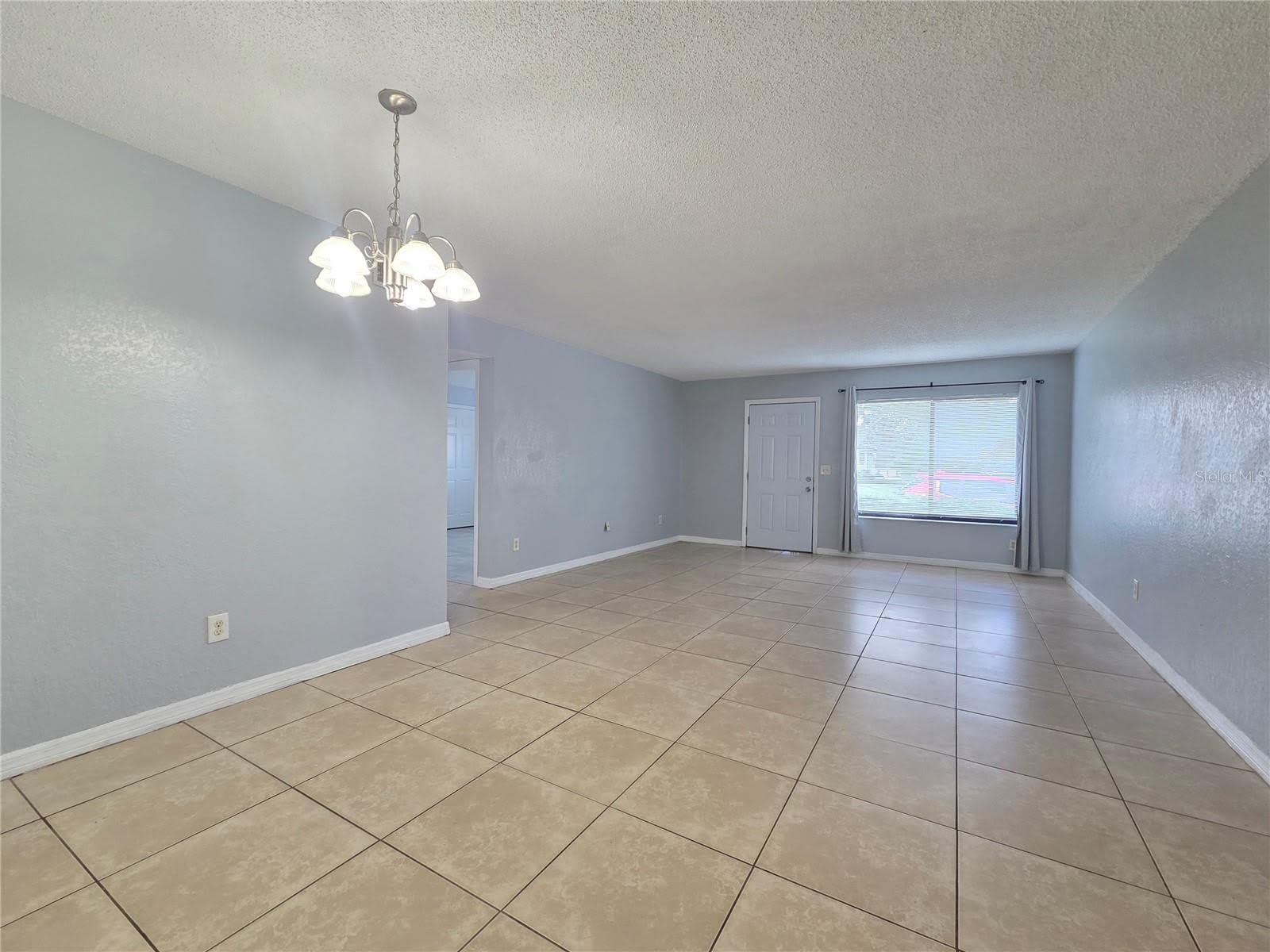 605 NORTHLAKE Boulevard – photo 3