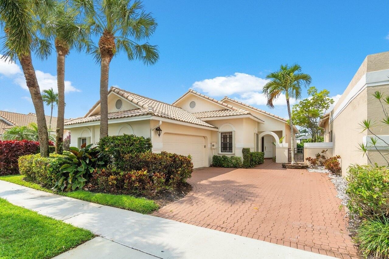 5236 Via De Amalfi Drive – photo 1