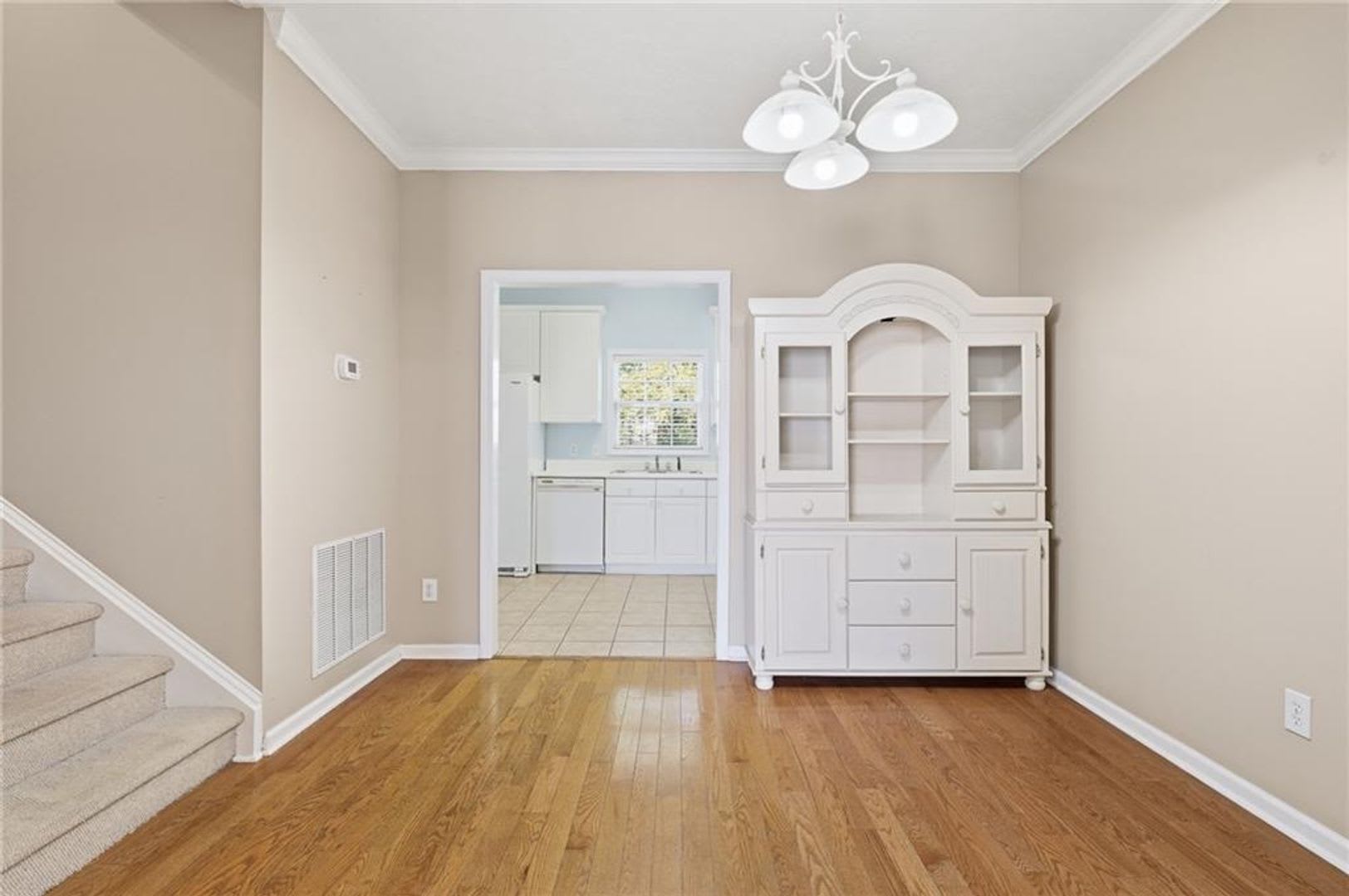 Brick Townhome in Meadowbrook! – photo 5