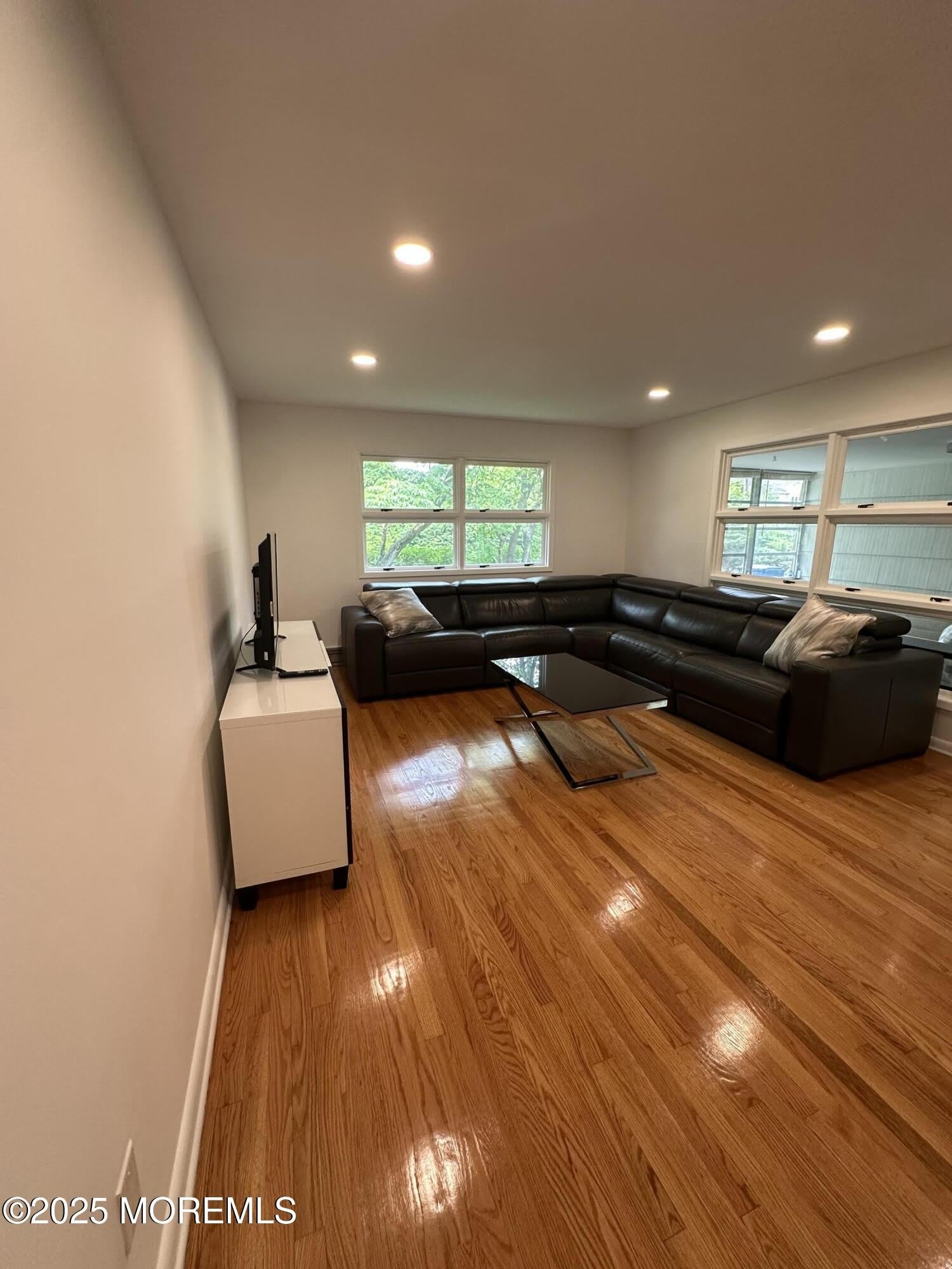 172 Larchwood Avenue – photo 3
