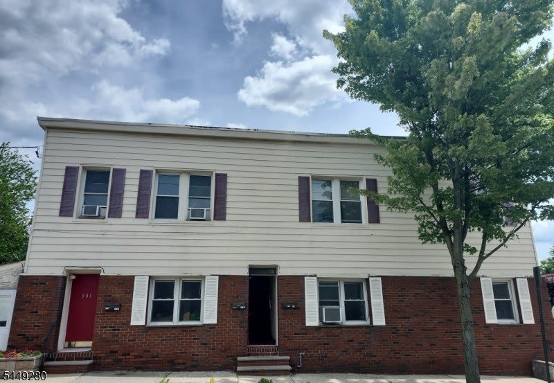 301 Copeland Ave – photo 1
