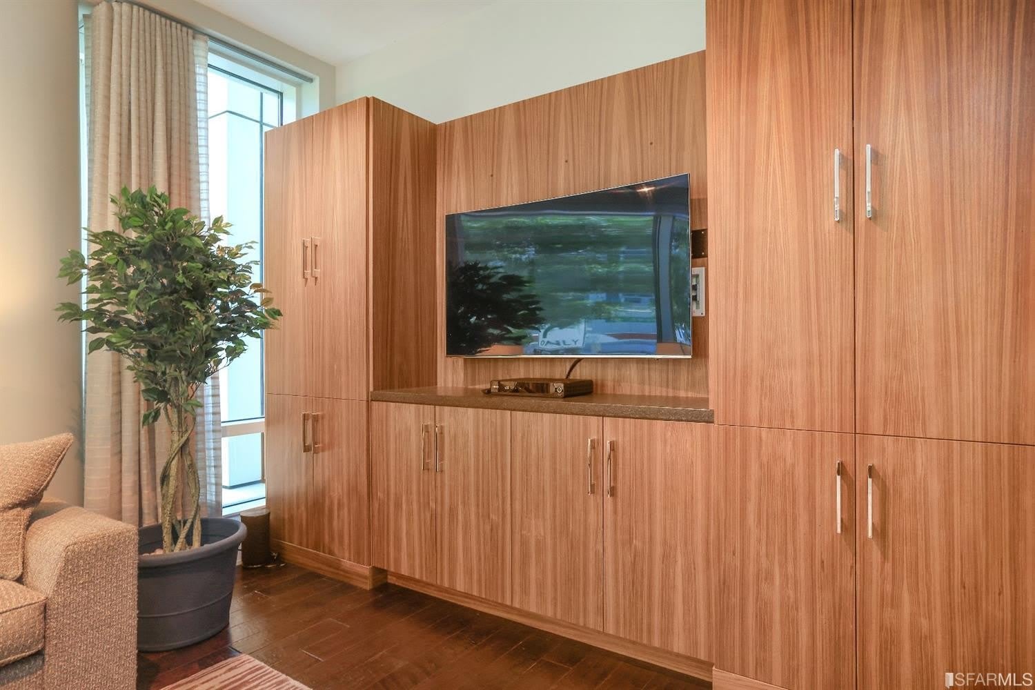 489 Harrison Street – photo 3