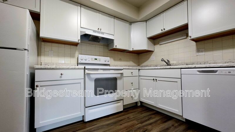 421, 441, 461 & 481 N Broadway Street – photo 4
