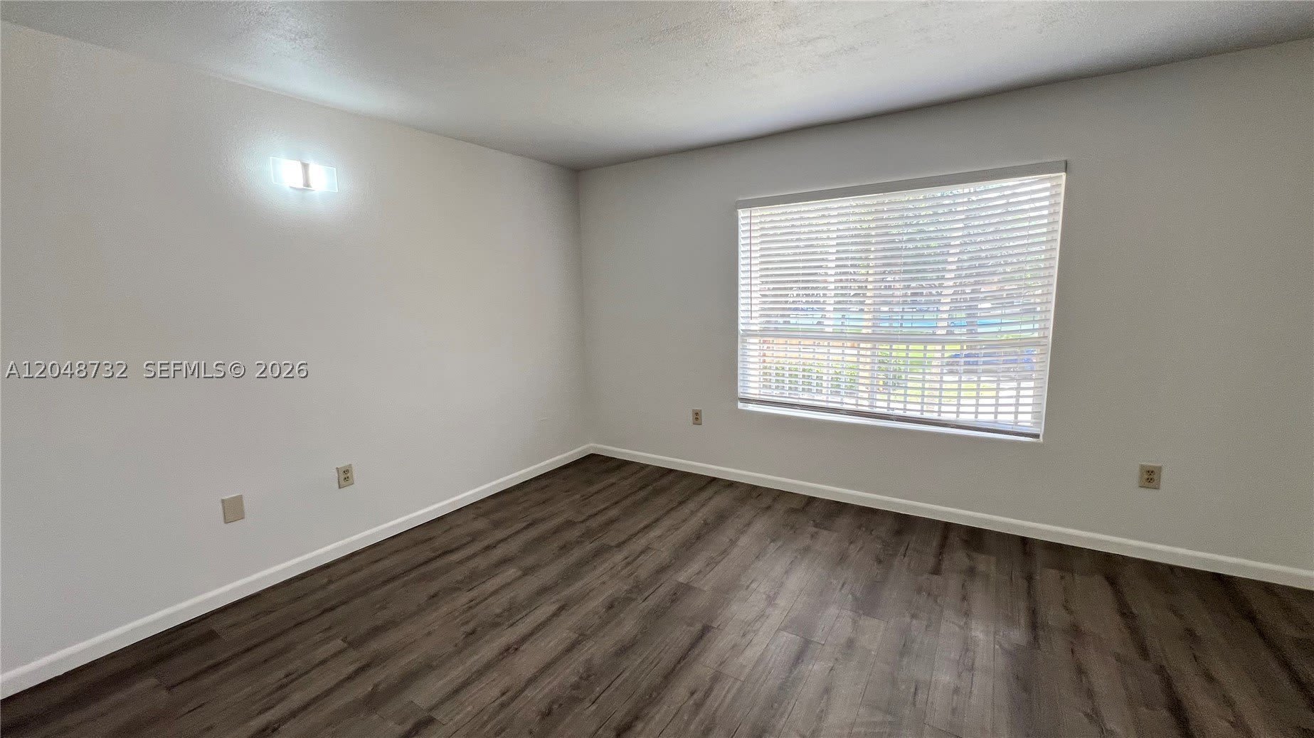 2485 Nw 33Rd St – photo 3