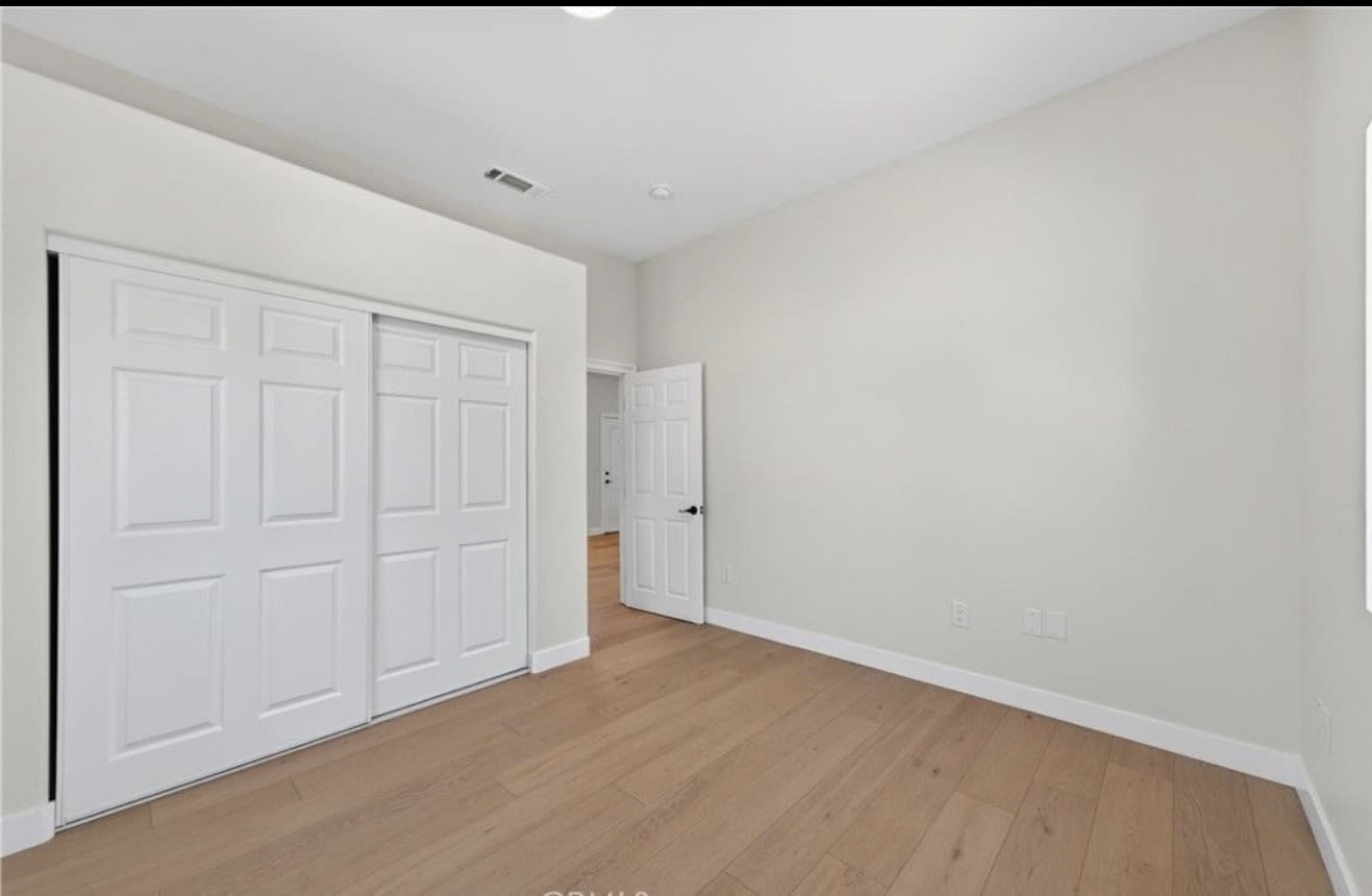 762 North Huntington Street – photo 2