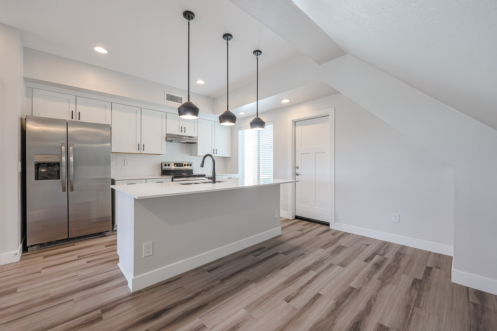 1122 East Roosevelt Street – photo 1