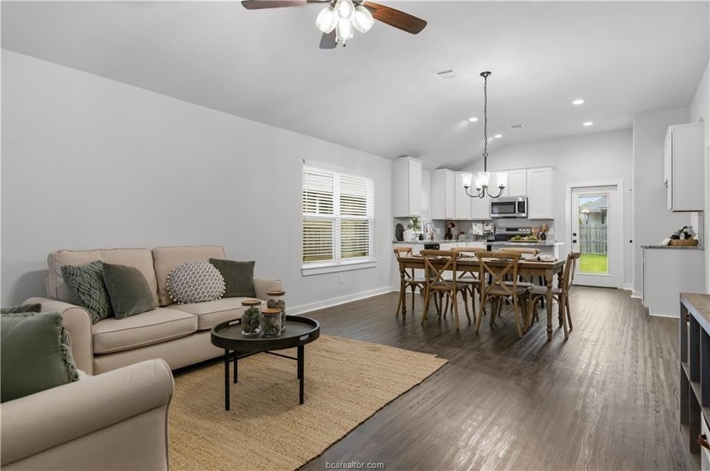 2857 Messenger Way – photo 4