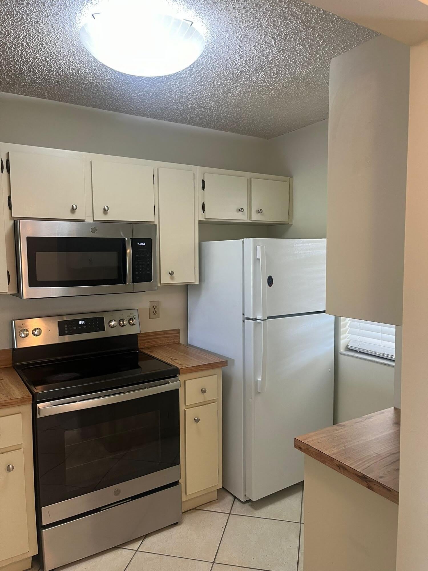 9993 Three Lakes Circle – photo 5