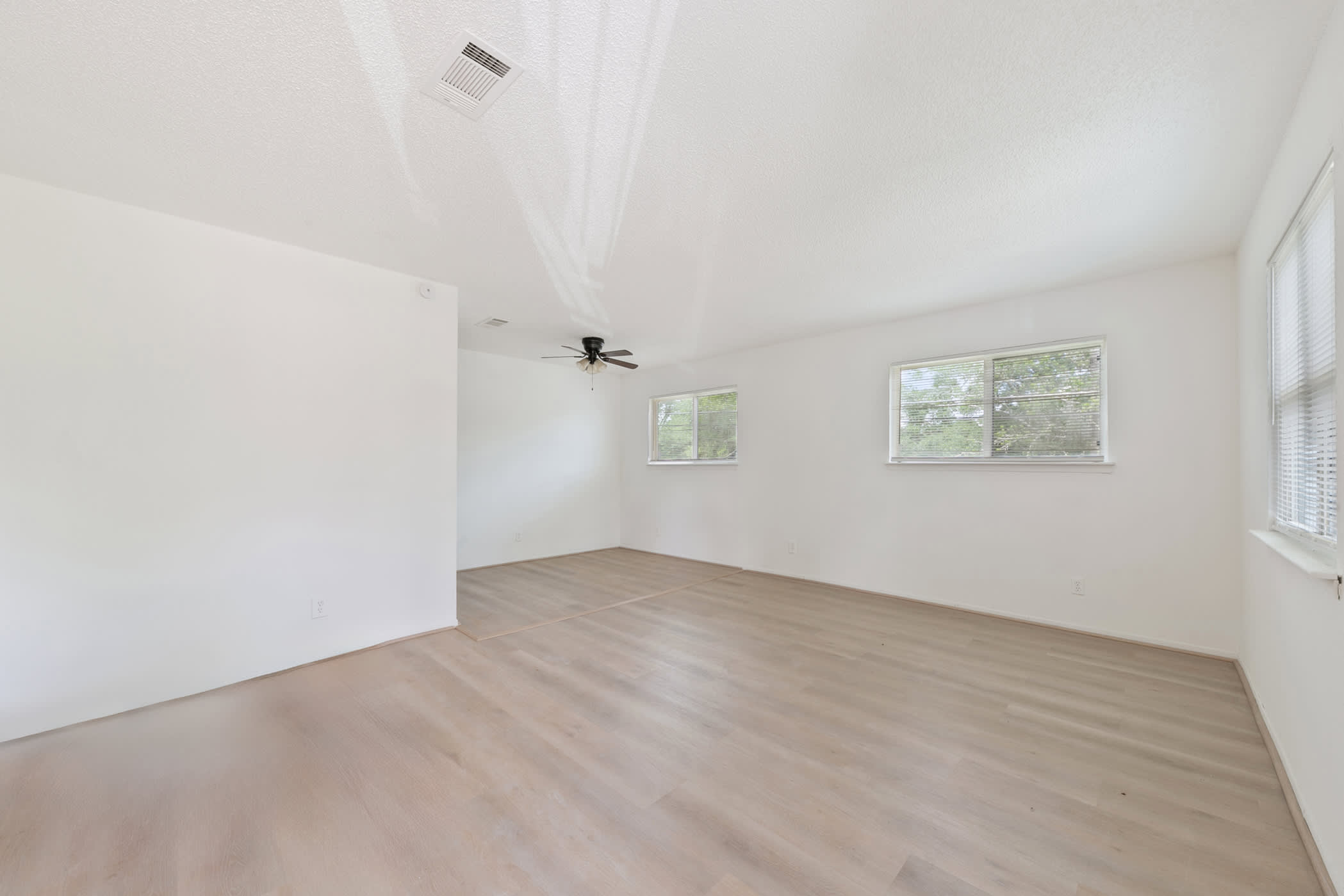 700 Lyle West Avenue – photo 3