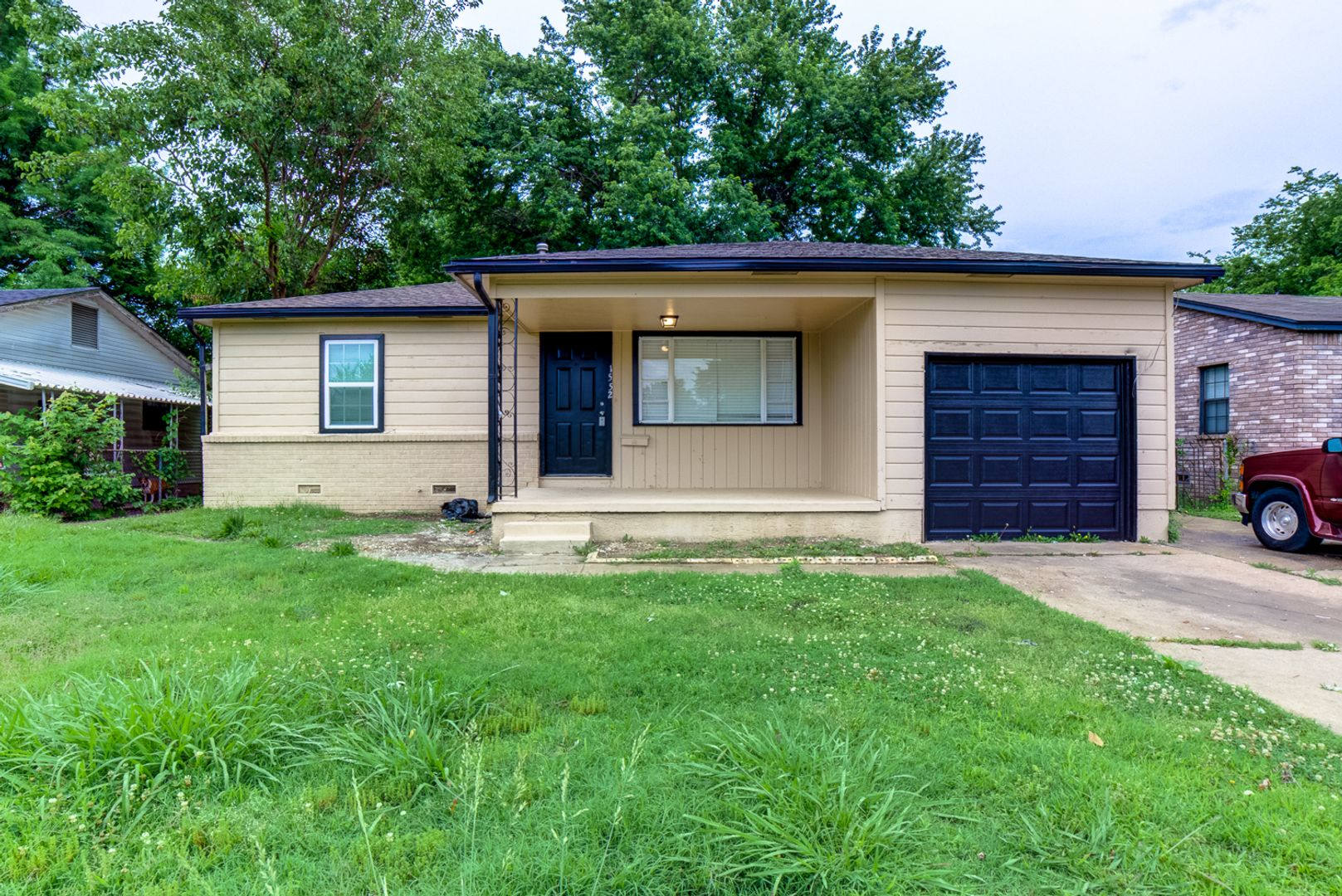 Recently Remodeled 3 Bed 1 Bath – photo 2
