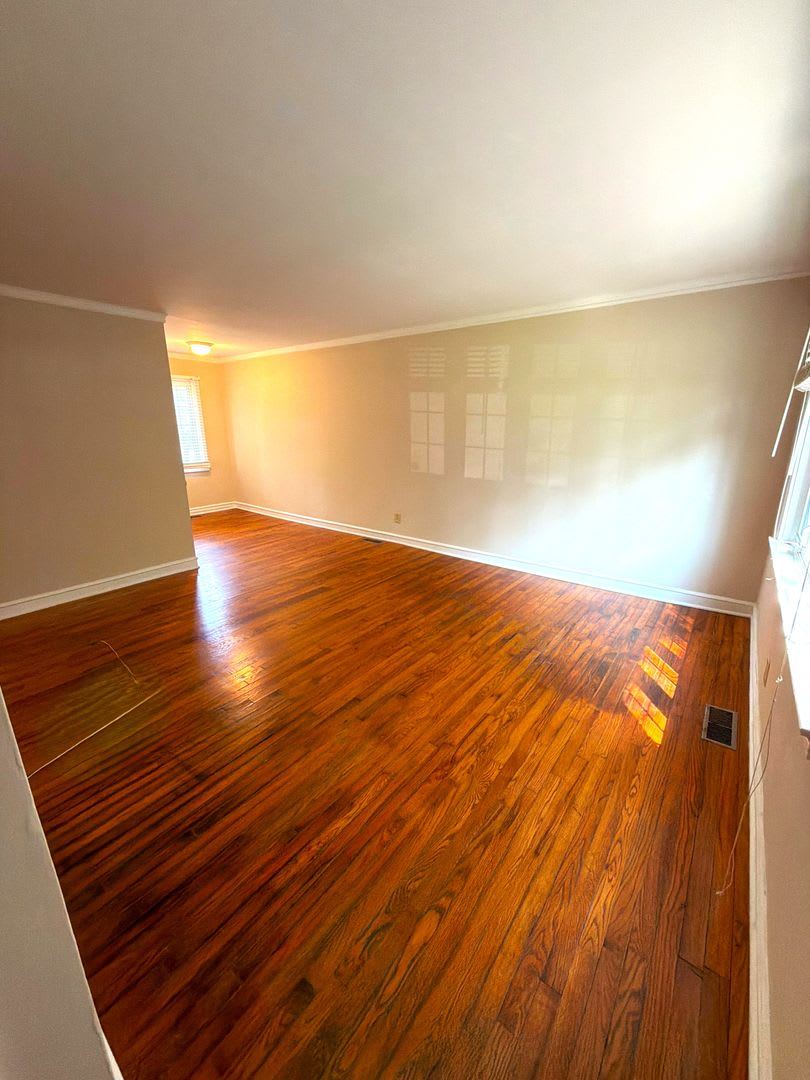 Condo In Myers Park Area – photo 2