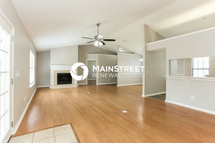 1330 Westlawn Drive – photo 4