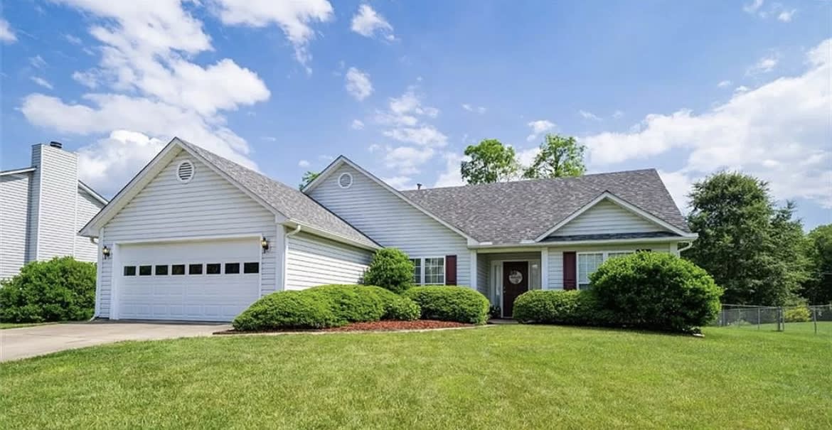 1026 Thorncrest Drive – photo 3