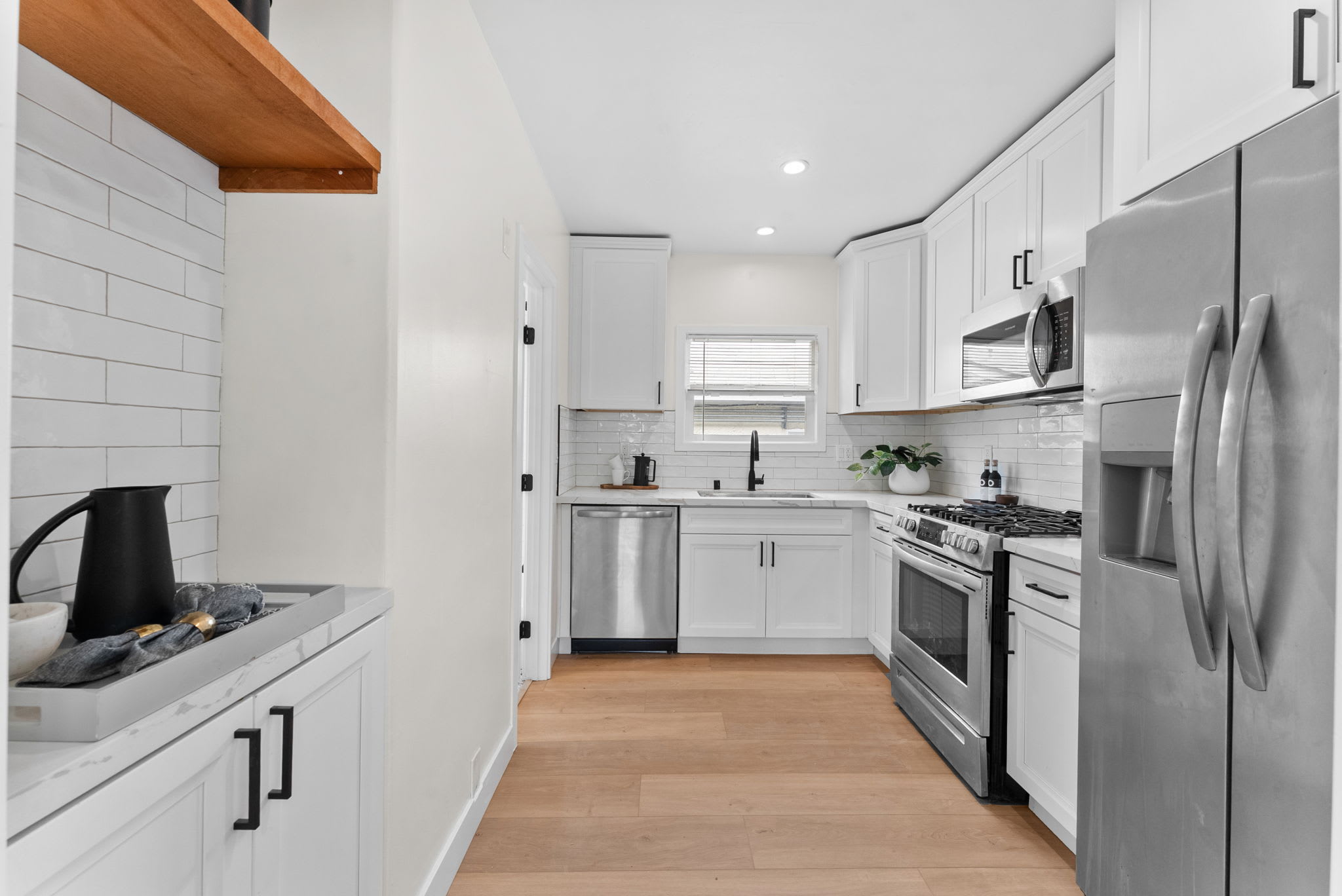 2556 B Street – photo 4