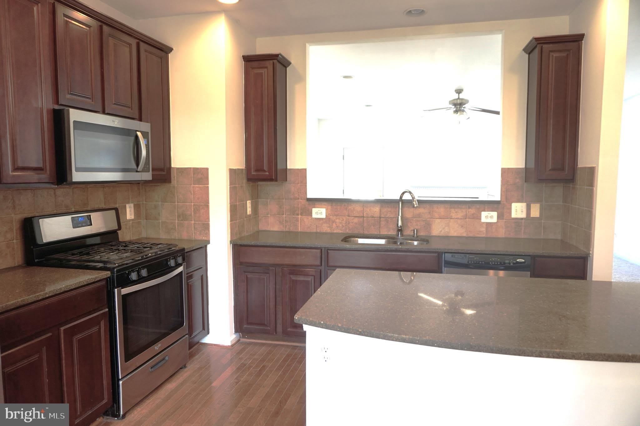 22997 BULWARK – photo 3