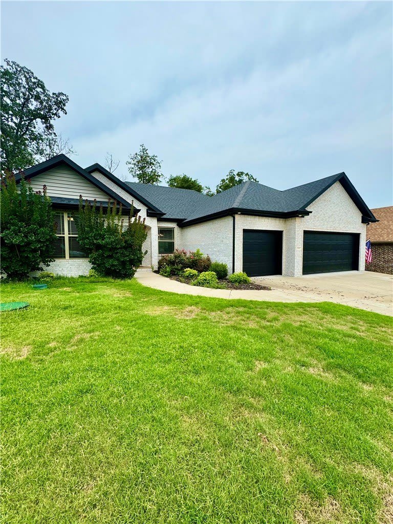 1300 Hickory Street – photo 1