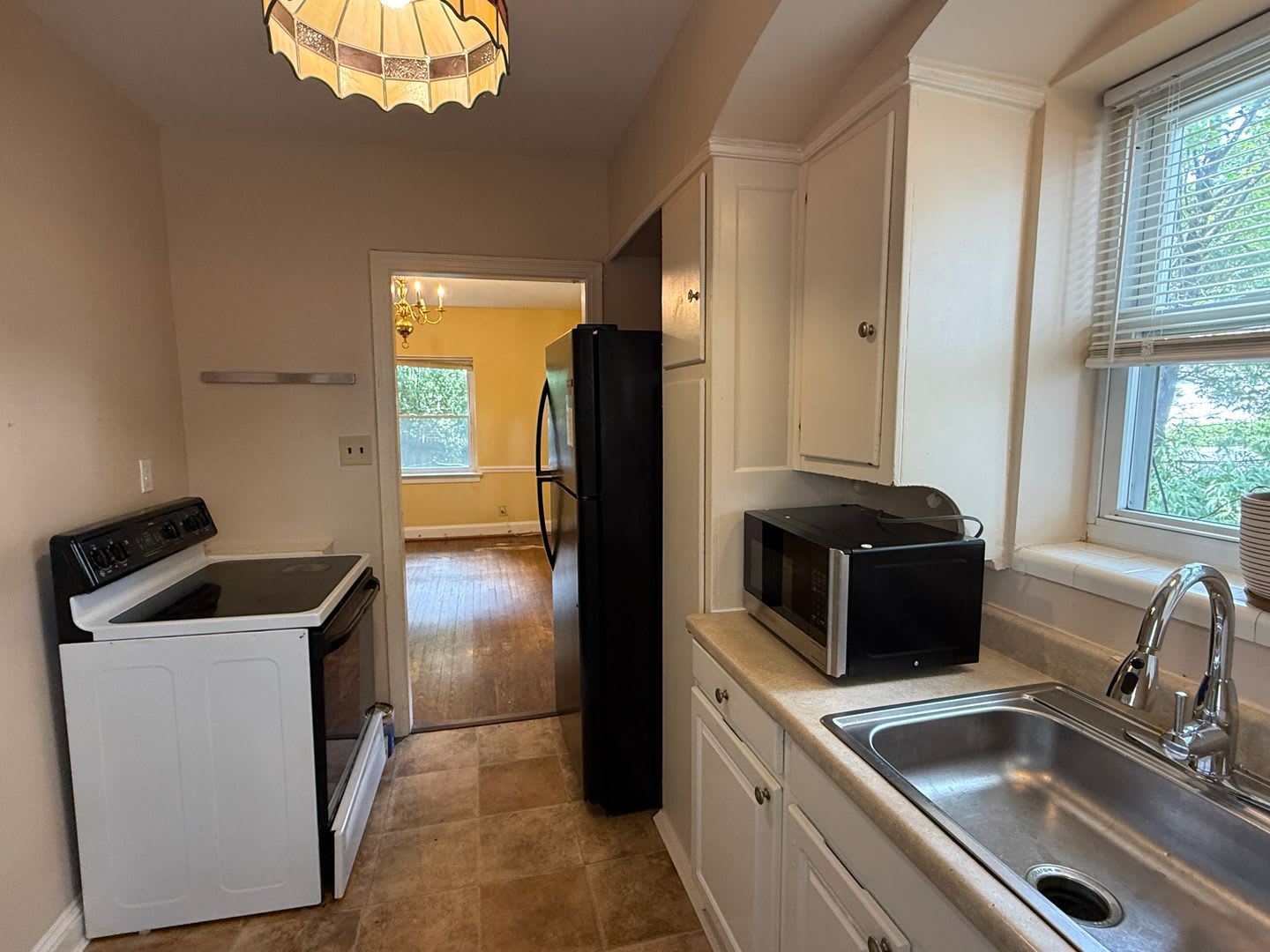 Spacious 4-Bedroom, 2.5-Bath Upper-Level Home – photo 4