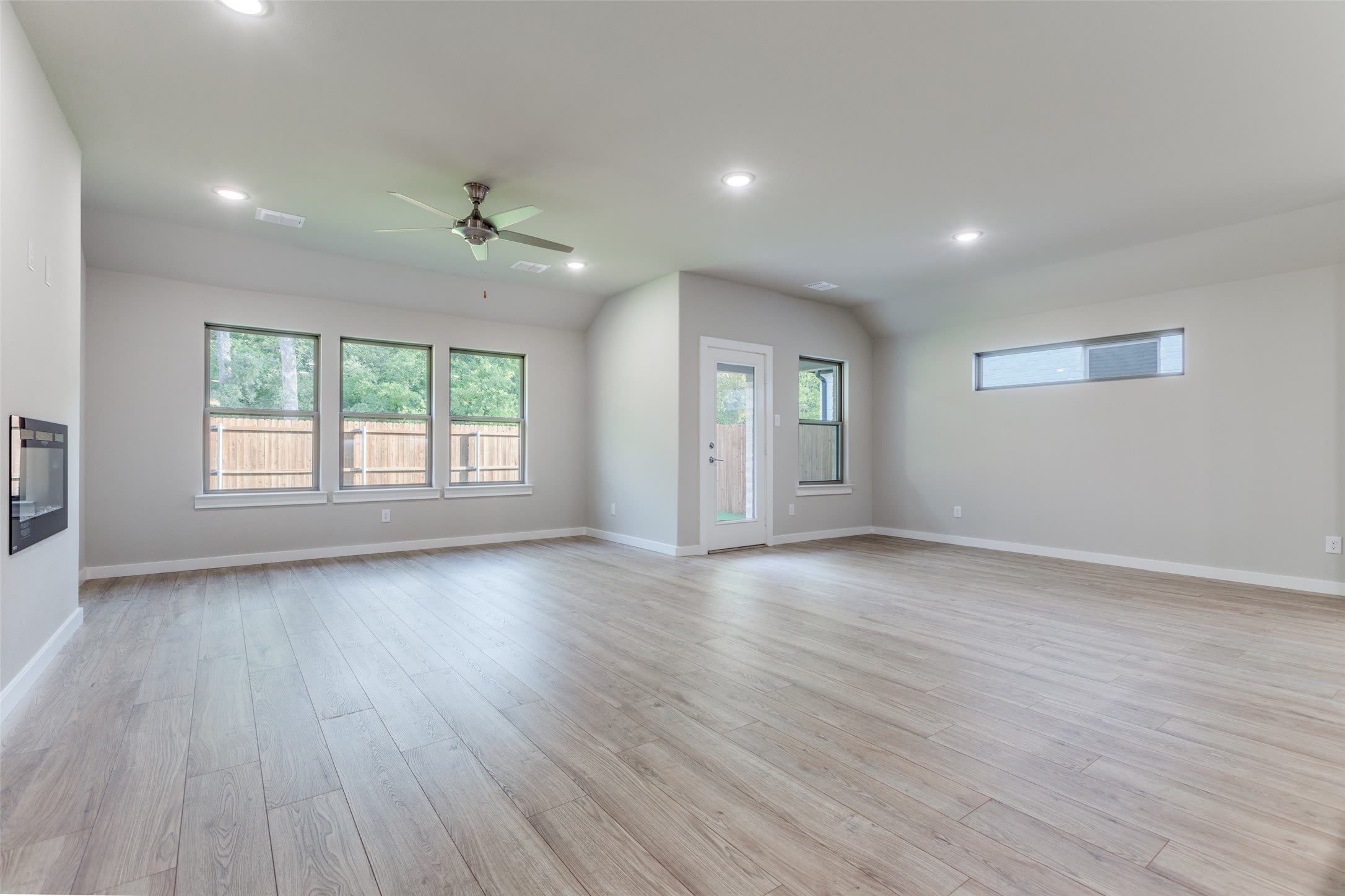 1113 Birchwood Lane – photo 2