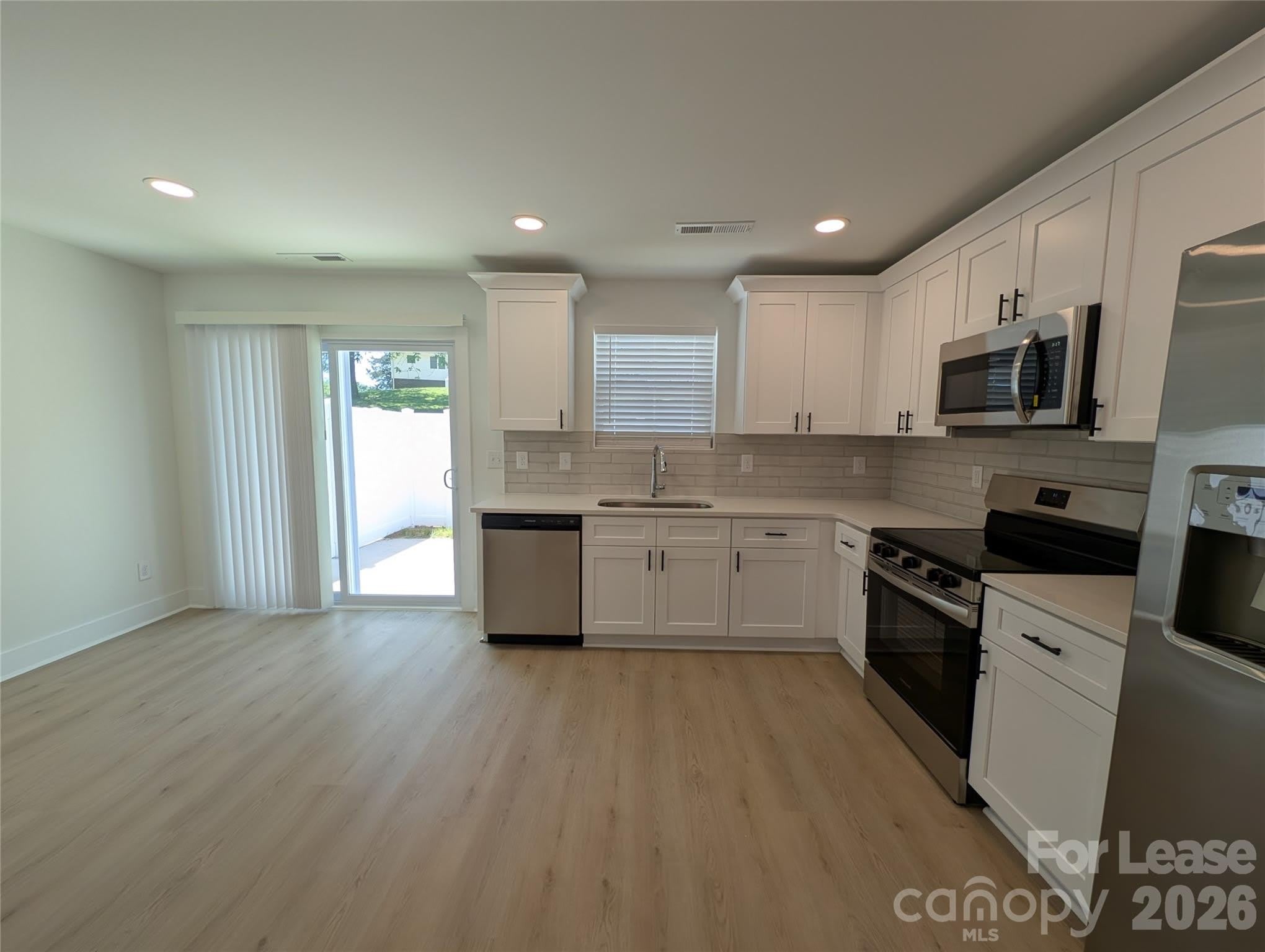 1415 Arden Avenue – photo 4