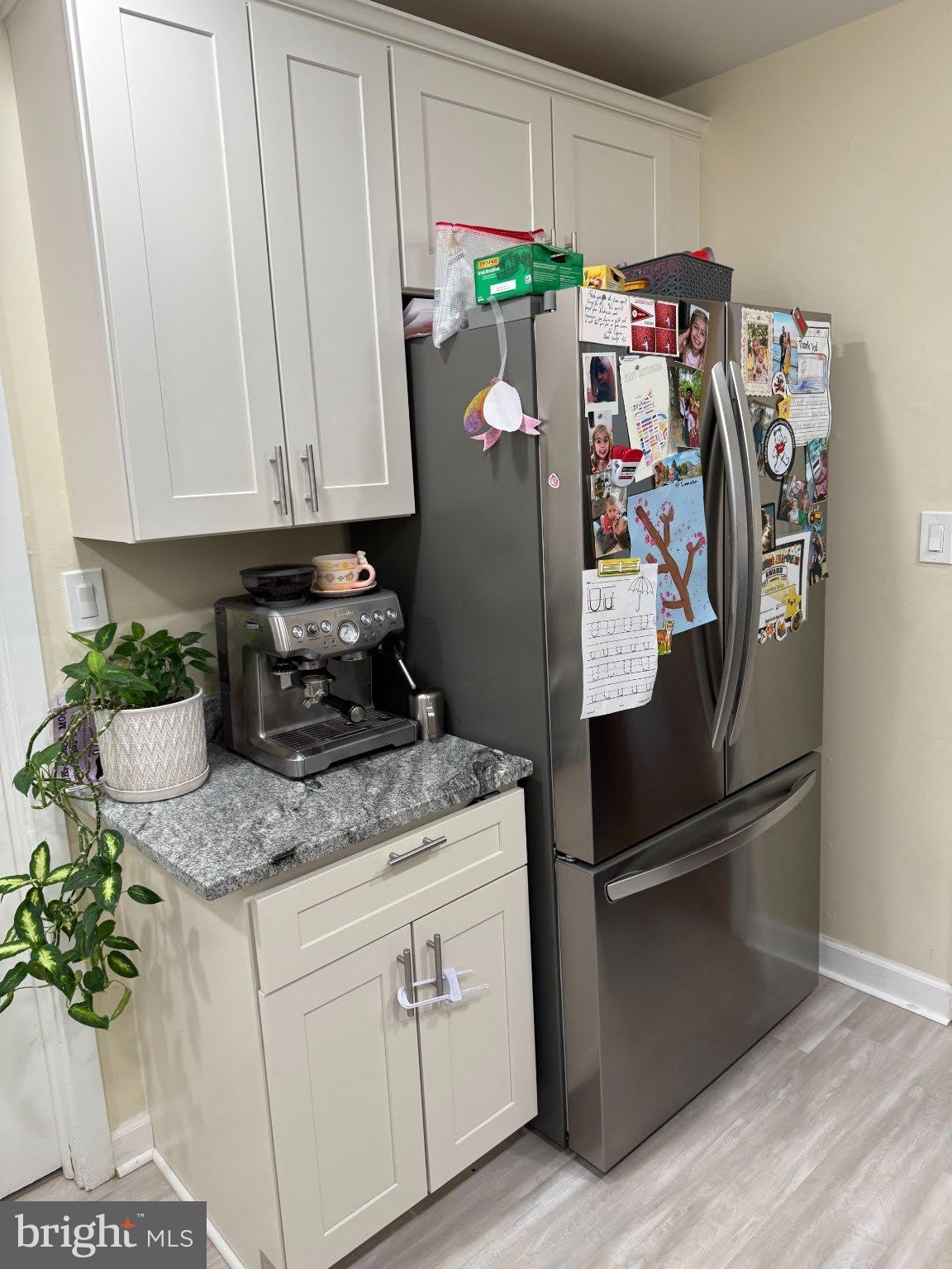4325 MAPLE Avenue – photo 4