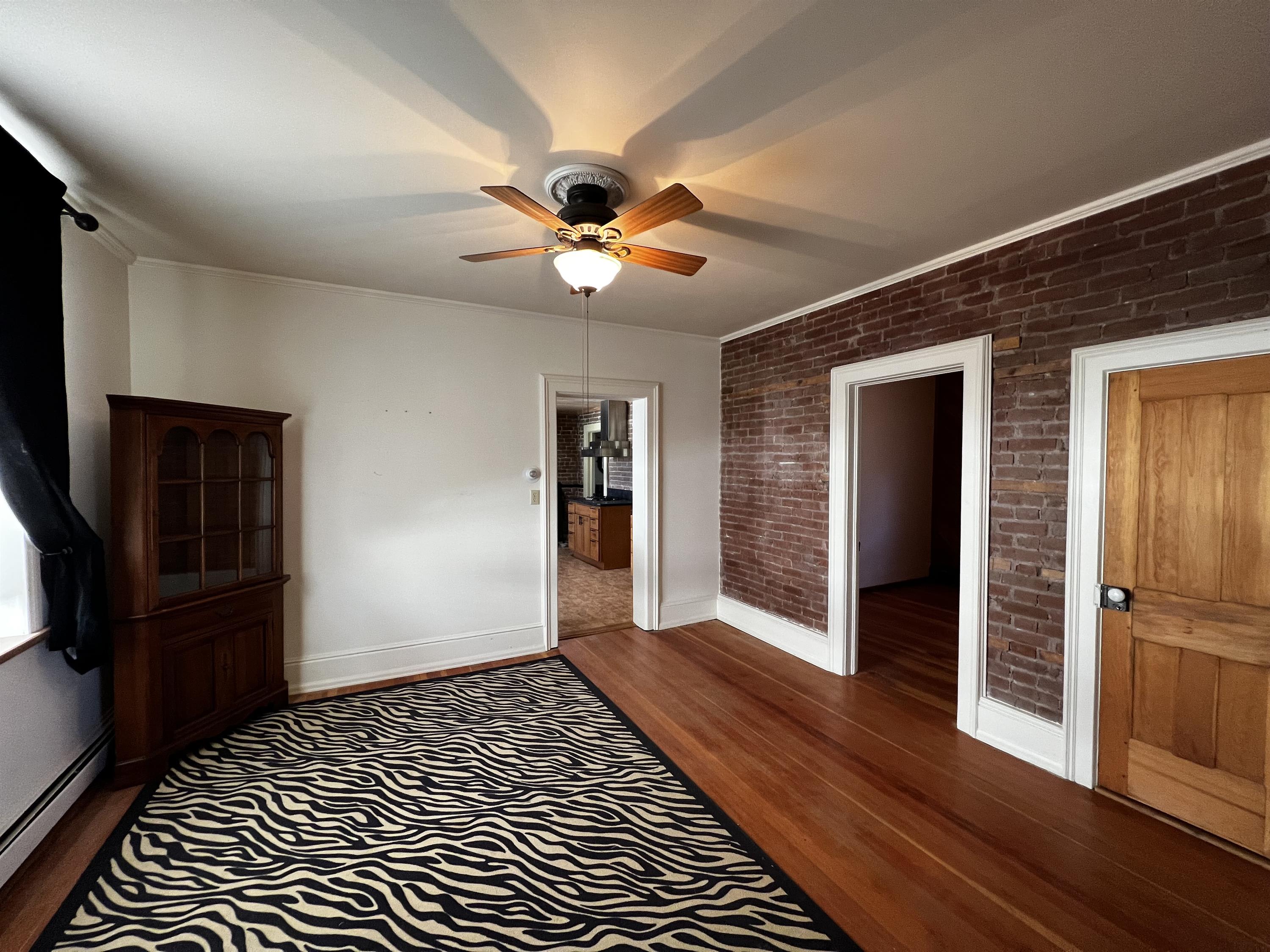 811 H Street – photo 3