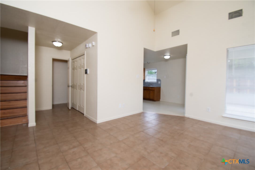 405 Deloris Drive – photo 4