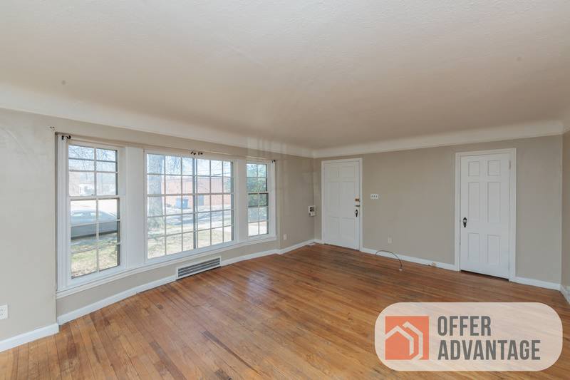 1469 Genesee Road Floor 1 – photo 2