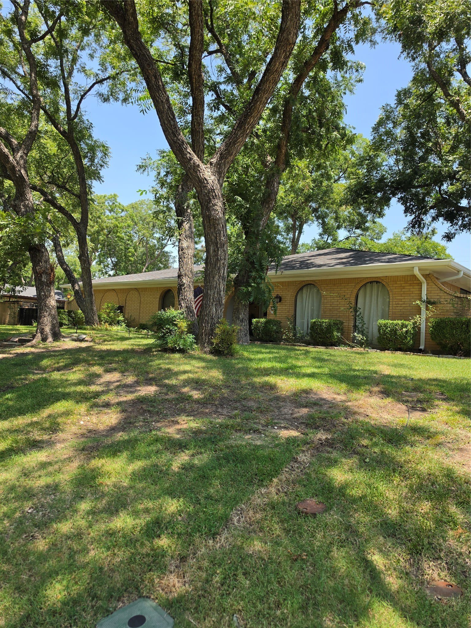 2517 Nantucket Drive – photo 2