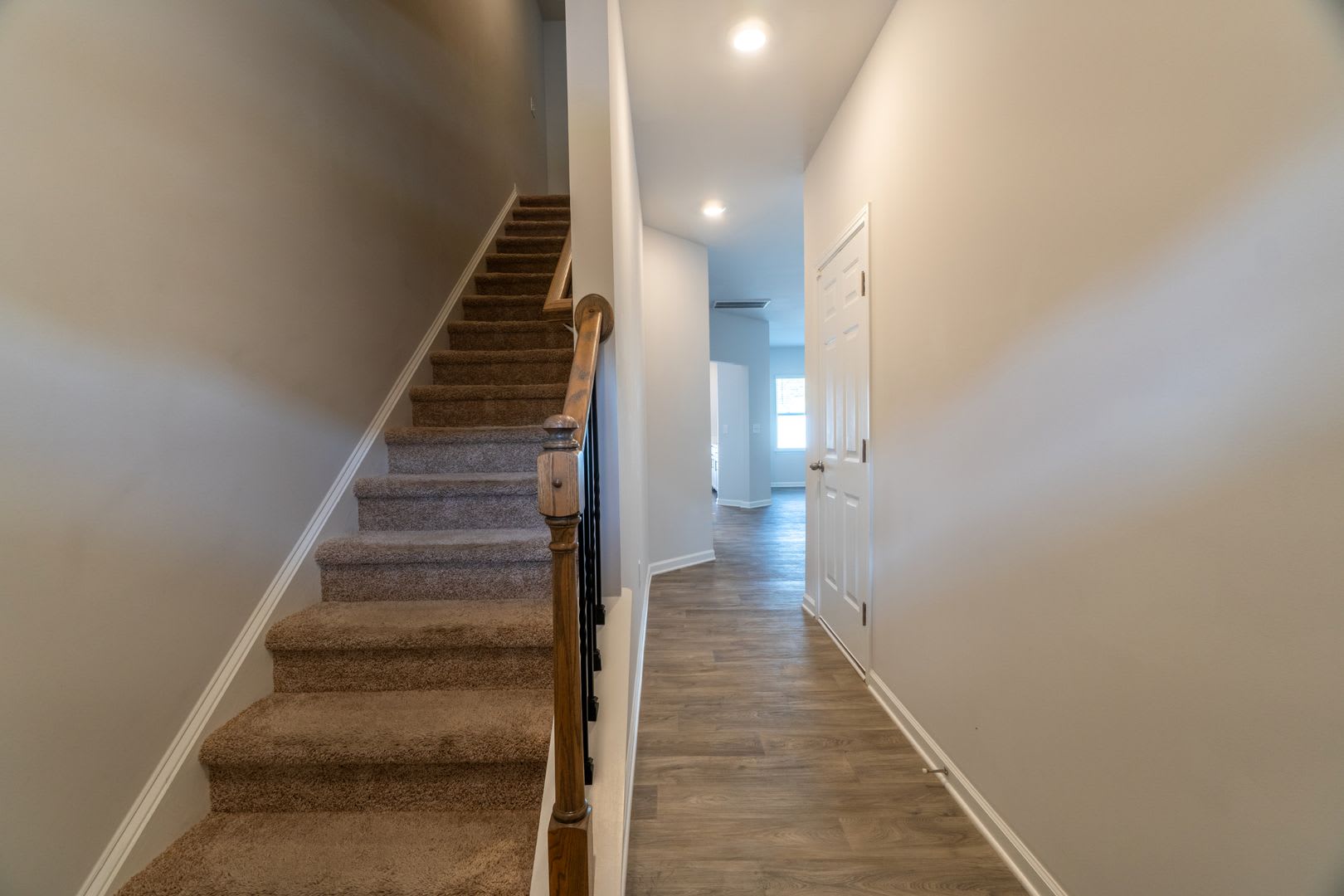 Townhome in a great location! – photo 5