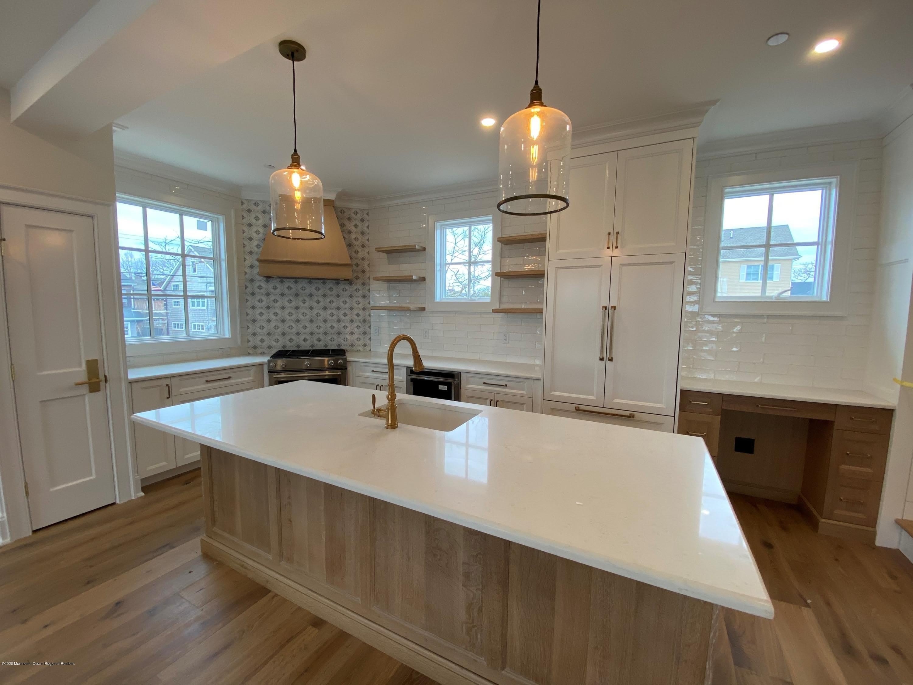 410 Lake Avenue – photo 4