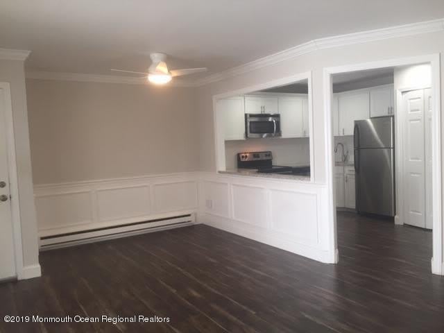 130 Amberly Drive – photo 5