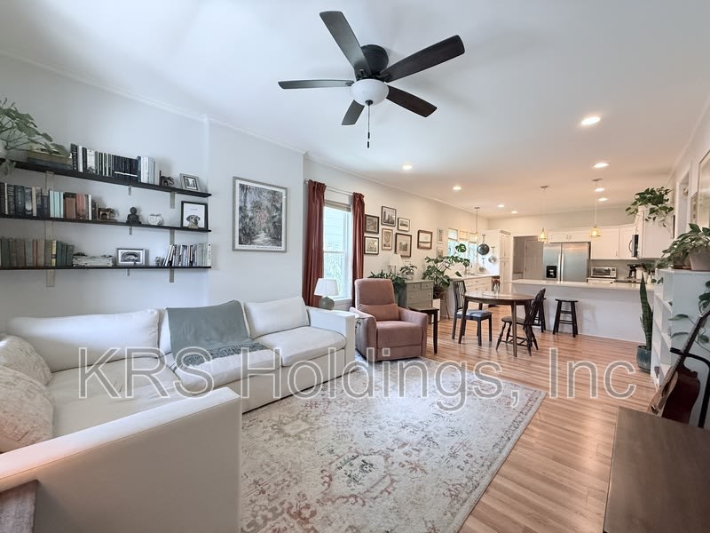 209 Moline Street – photo 2
