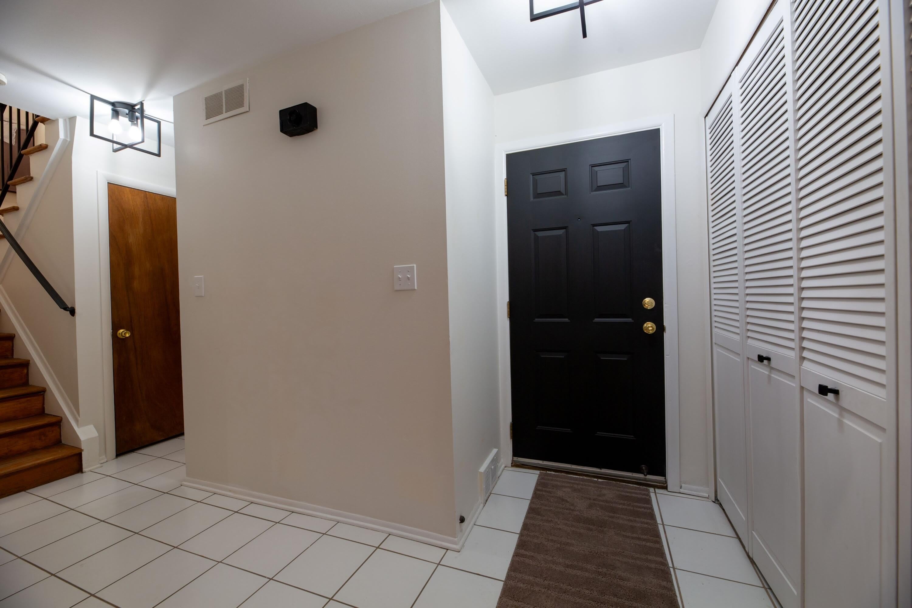 2146 Bryanston Crescent Street – photo 4
