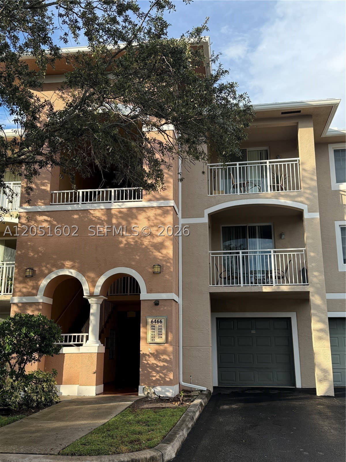 6466 Emerald Dunes Dr – photo 2
