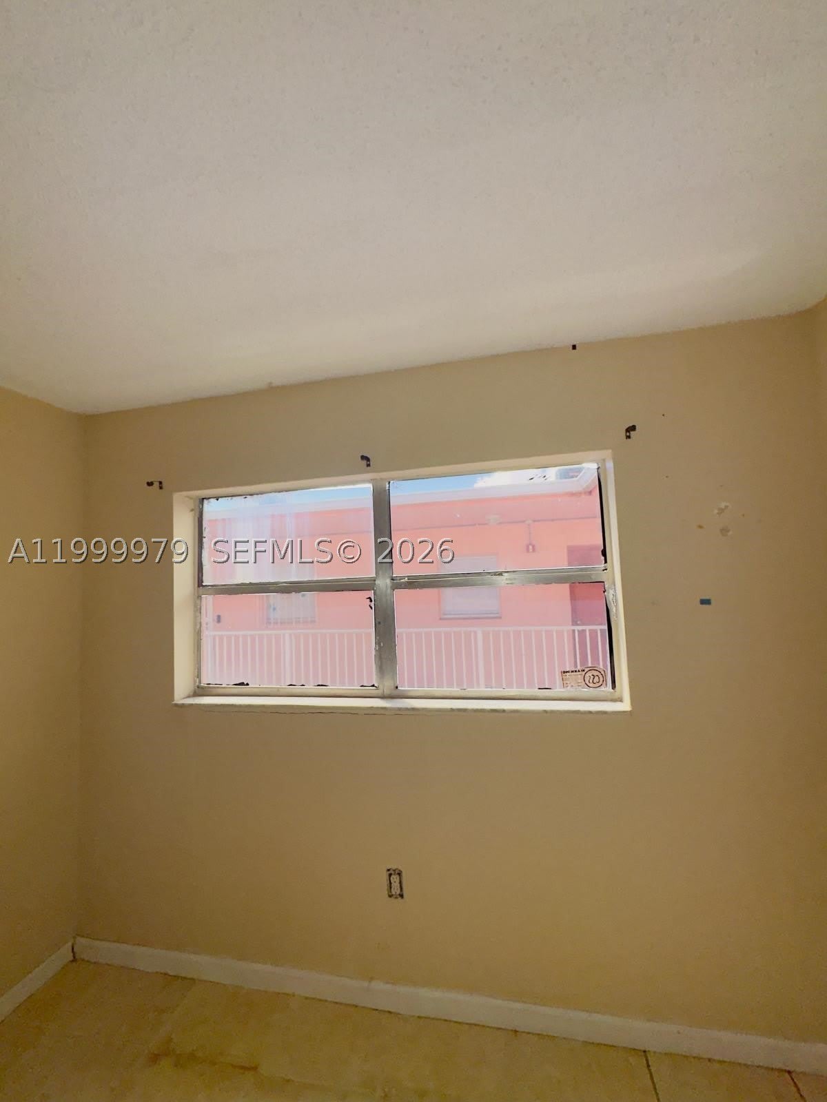 19841 SW 114th Ave – photo 2