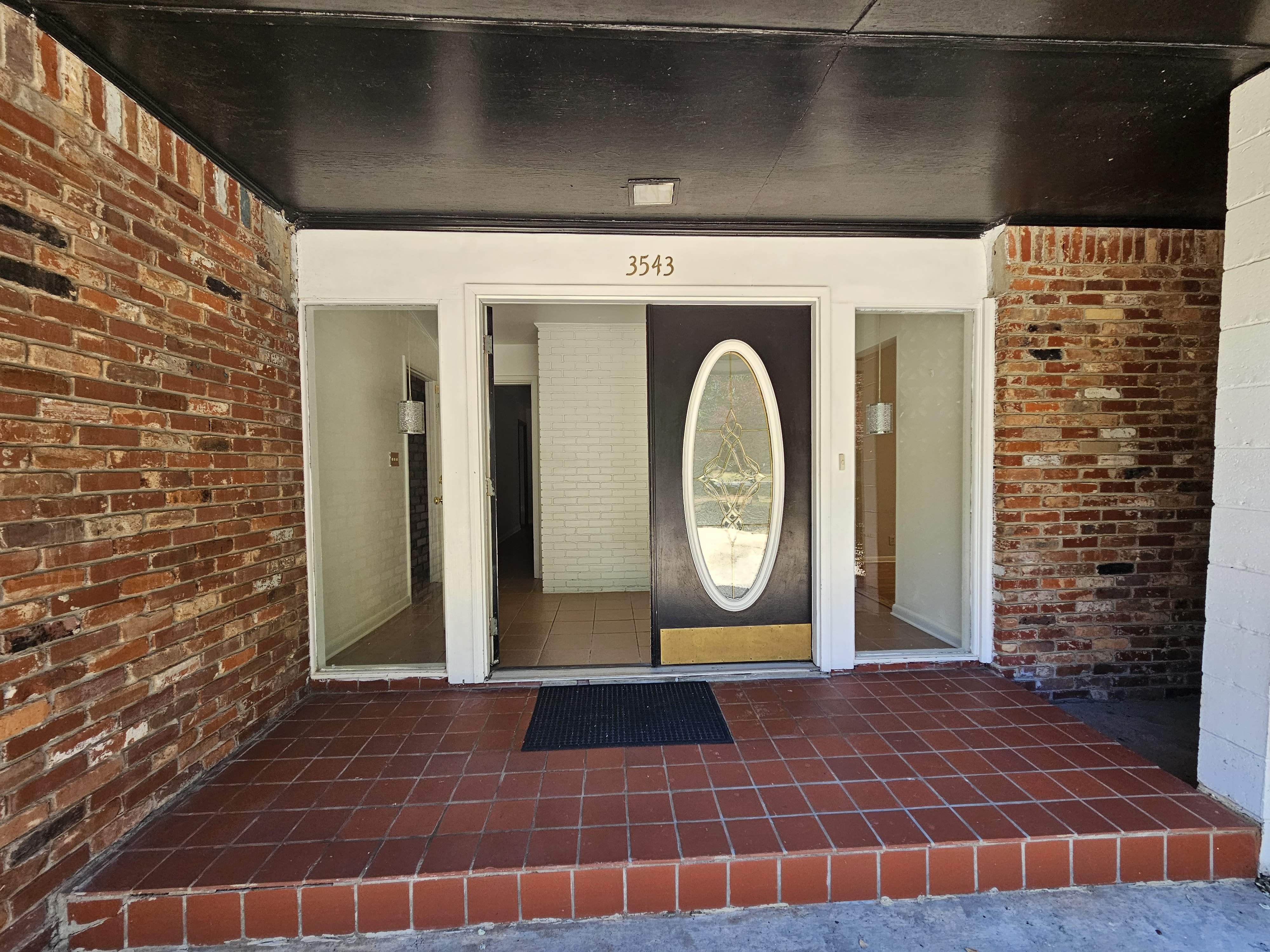 3543 Cloudland Dr – photo 2