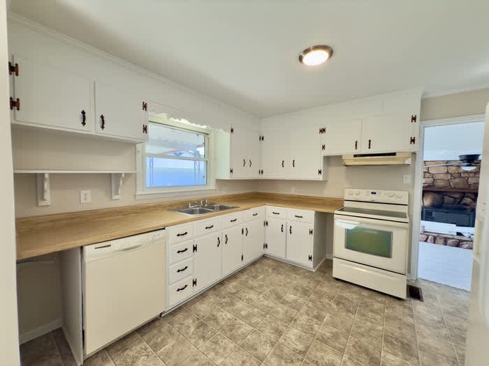 222 Yorktown Road – photo 2