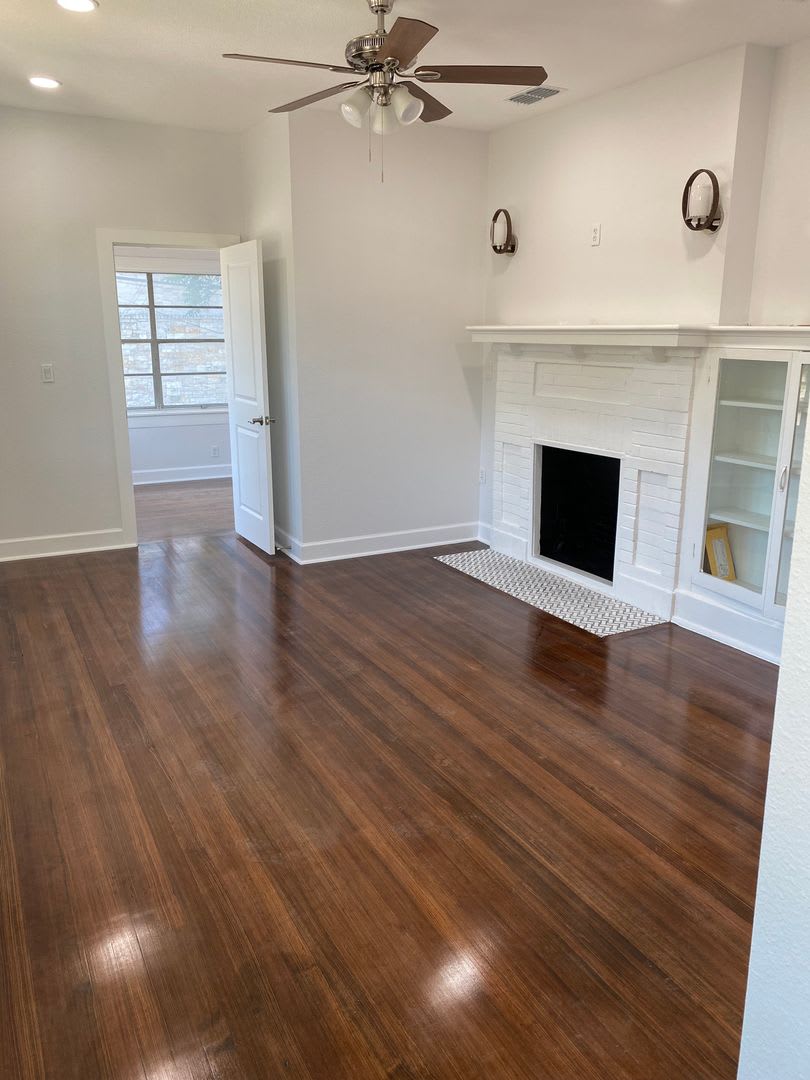 Ut Pre Lease 4 Bed 2 Bath Full Remodel West Campus Fourplex Unit Walk To Ut Entertainment Restaurants And More – photo 4