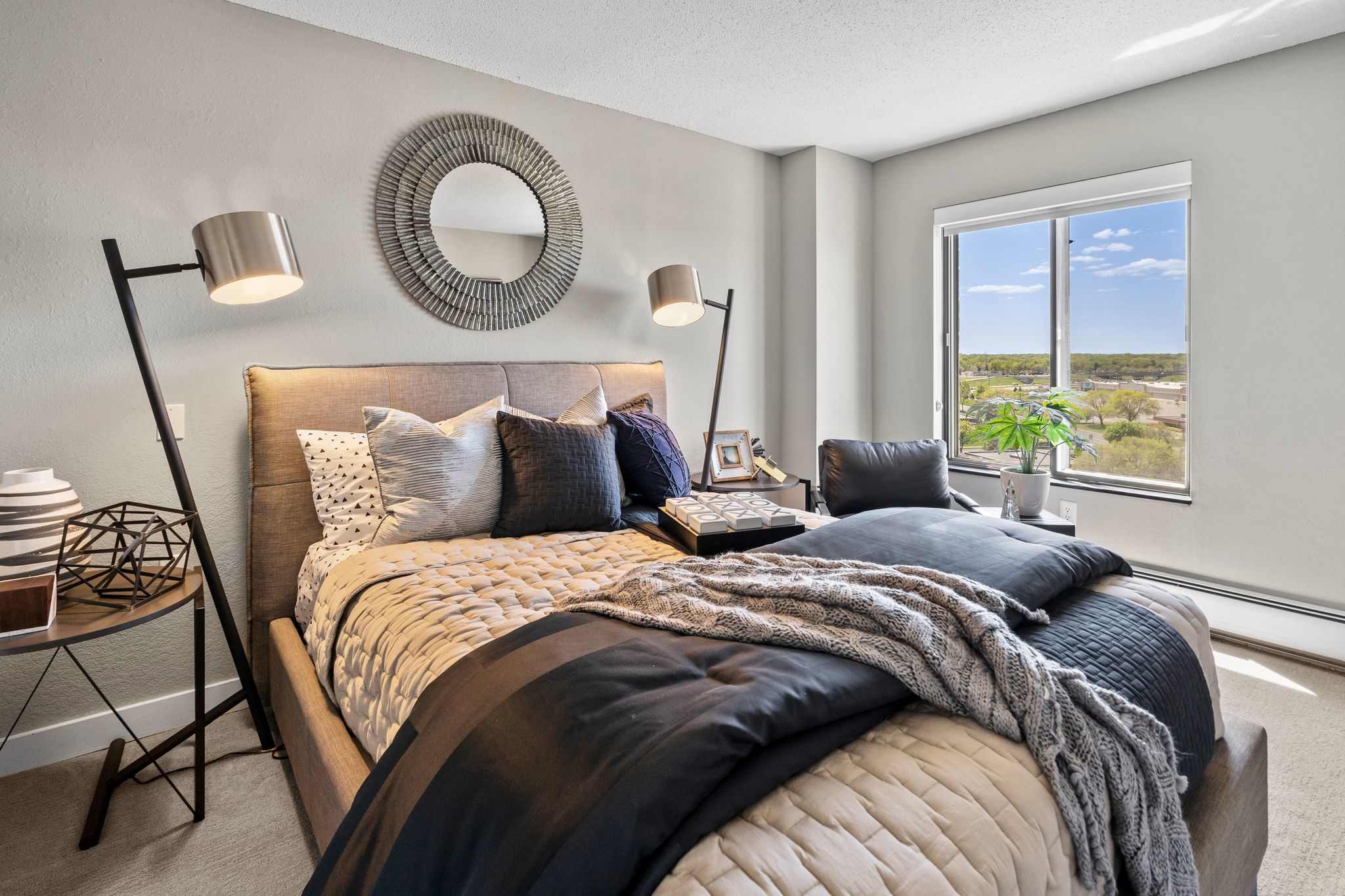 Lux Apartments – photo 5