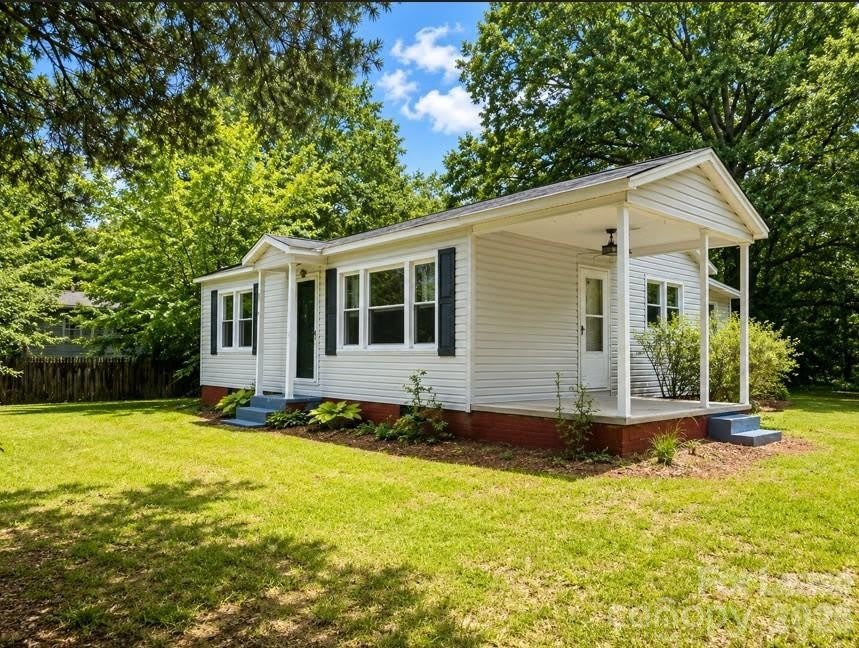 810 Mt Holly Huntersville Road – photo 2