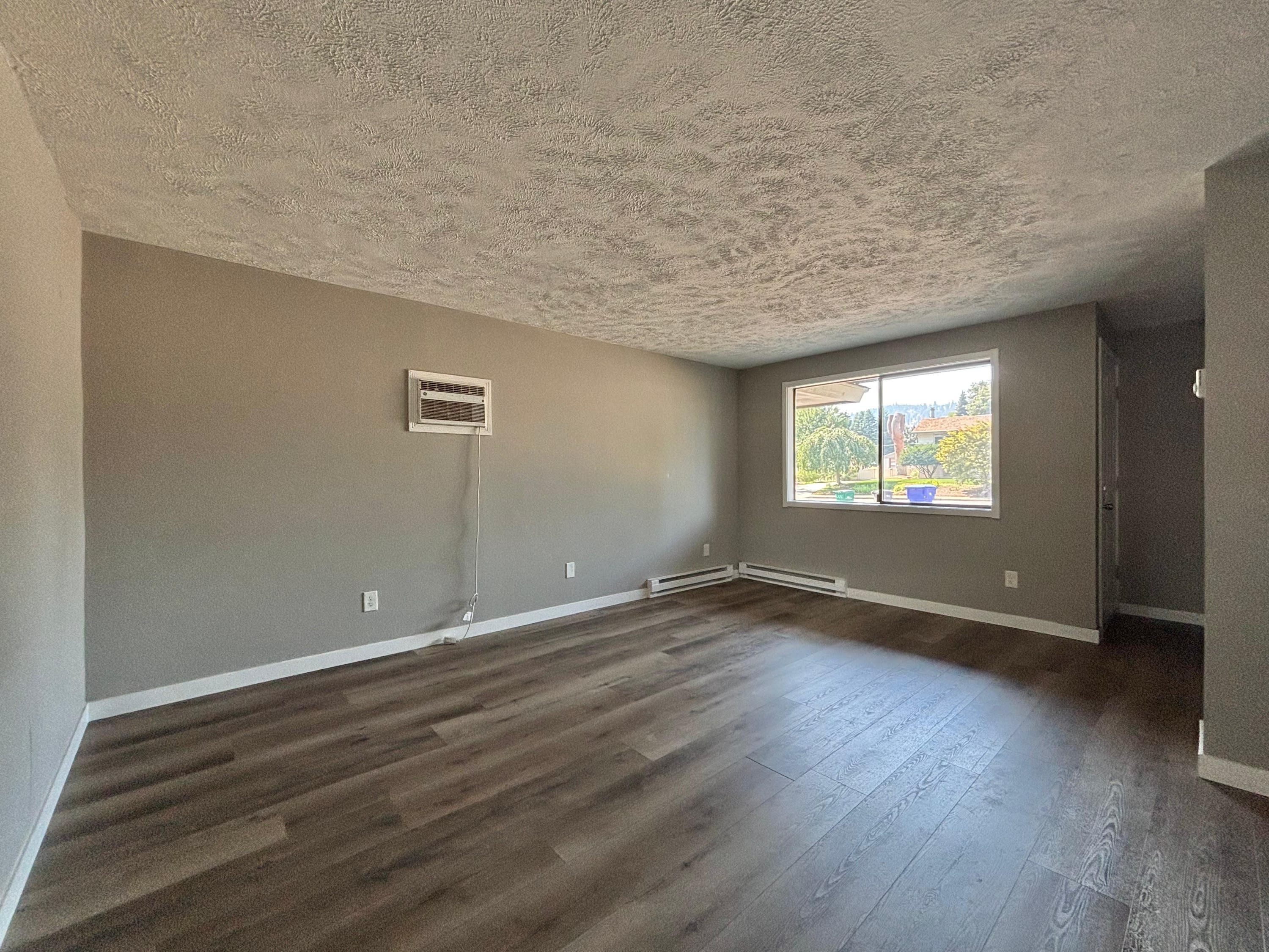 2405 South University Road – photo 2
