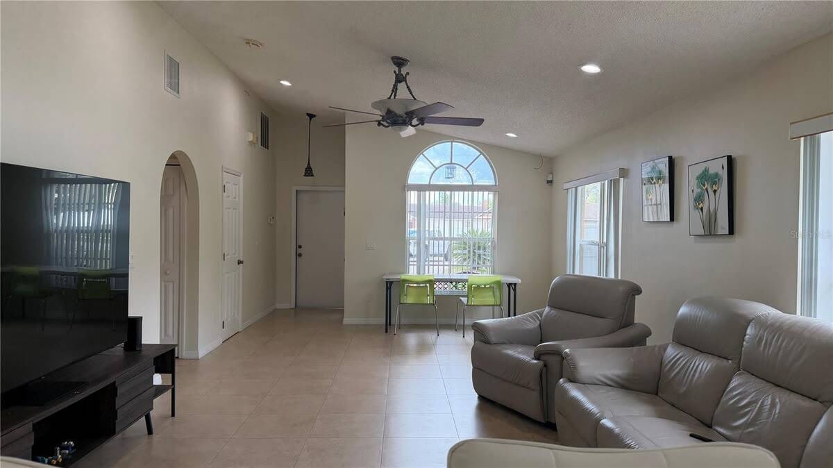 632 Dharma Circle – photo 4