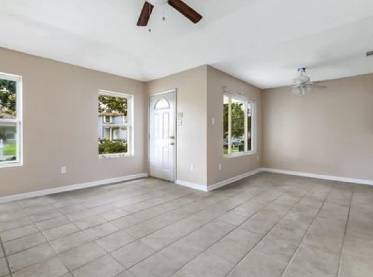 5216 Cross Creek Drive – photo 2