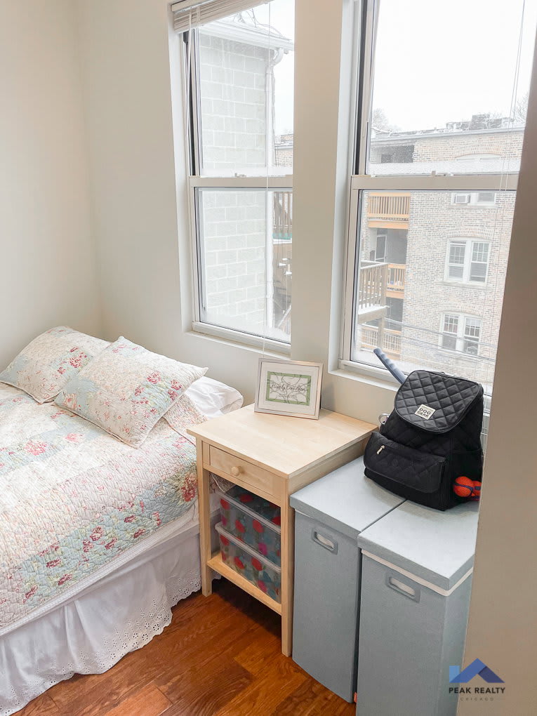 928 West George Street – photo 4
