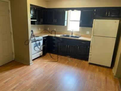 809 West 6Th Street – photo 3