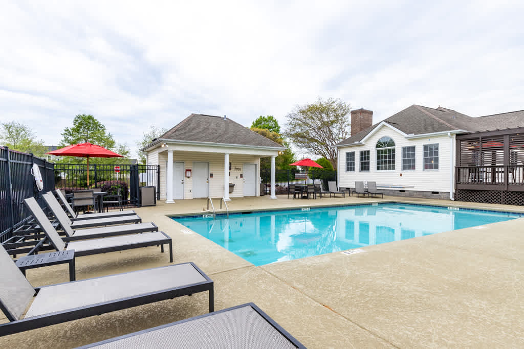 Modern Luxury Townhome Near Downtown Greenville – photo 2