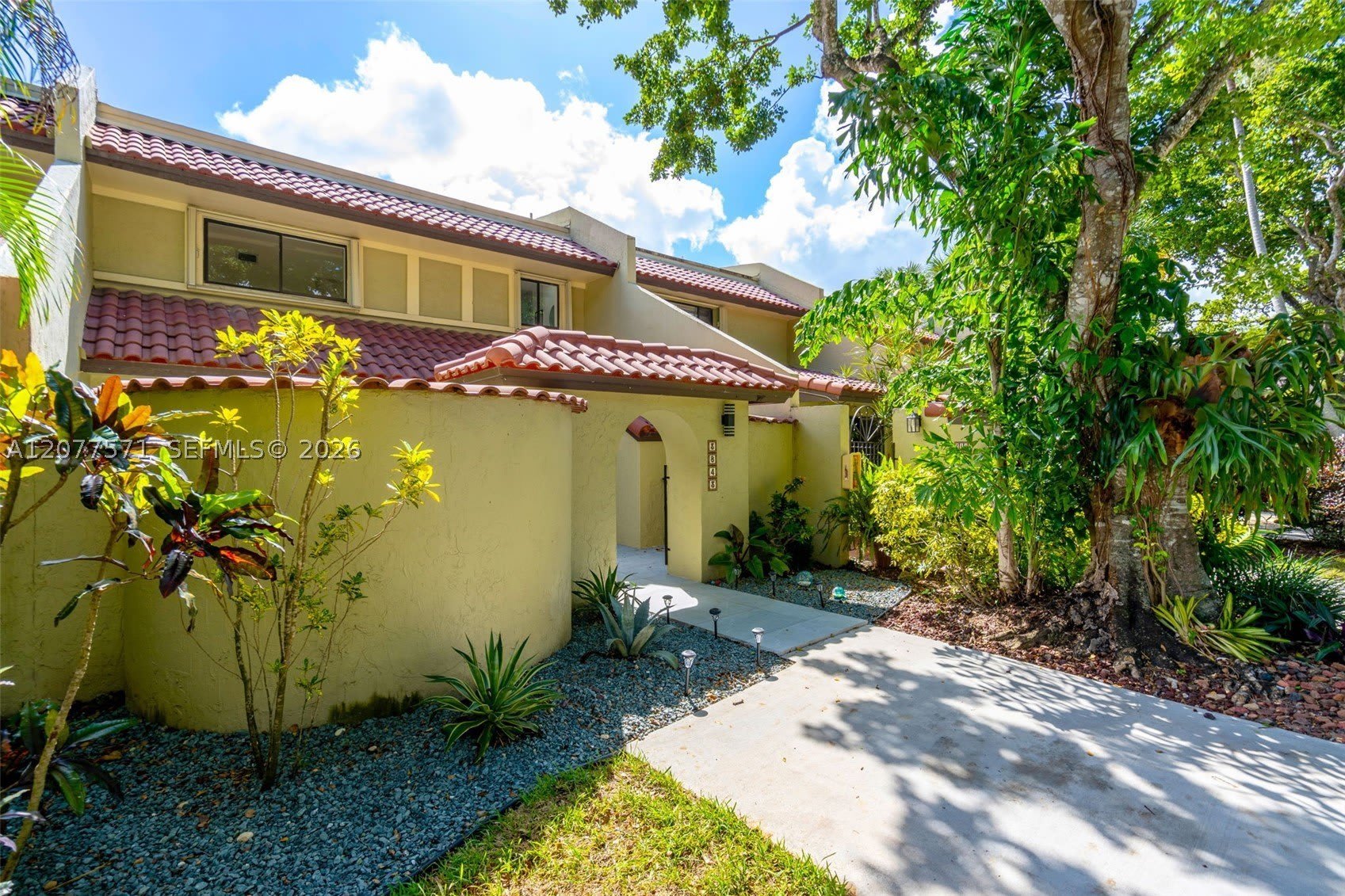 3843 Alcantara Ave – photo 2