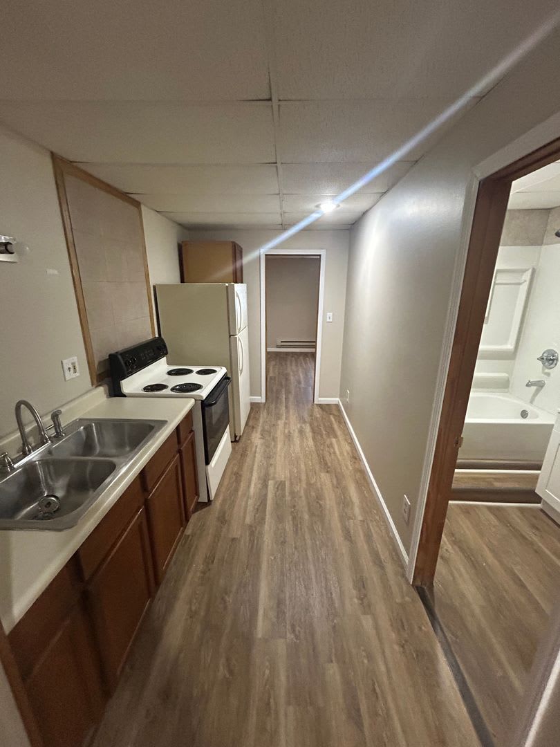Coming soon 1-Bedroom Apartment – Great Location! – photo 2