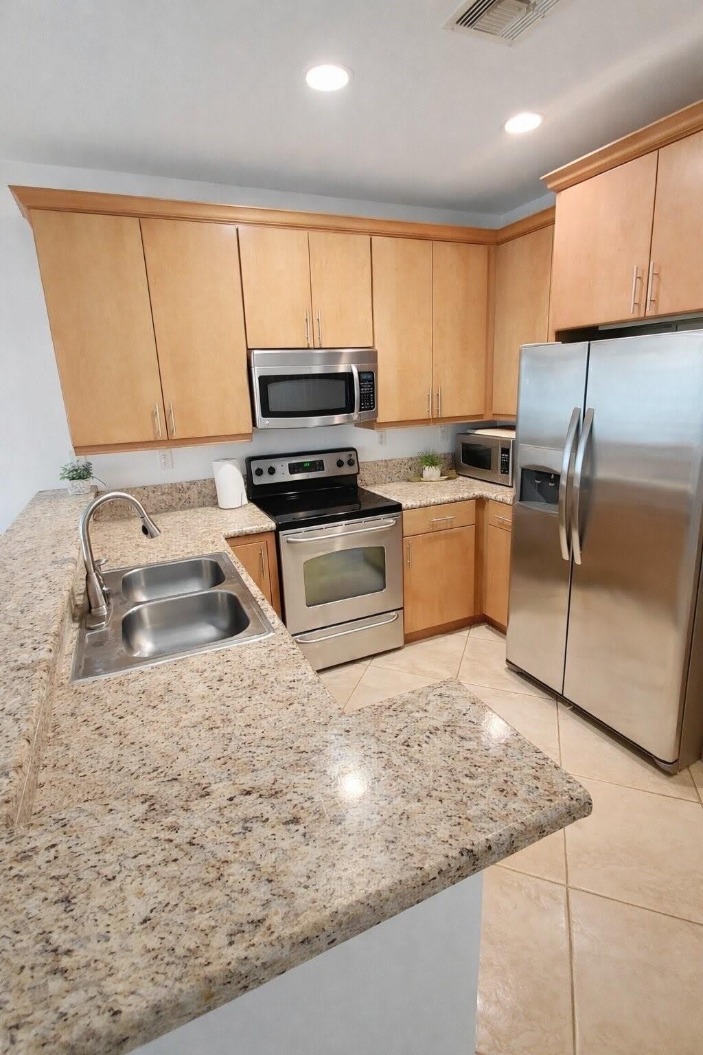 2521 NW 31st Court – photo 2