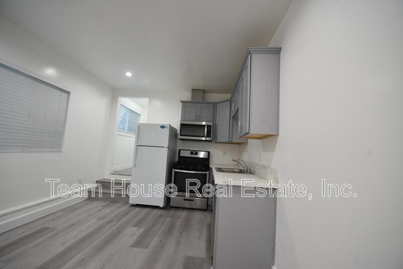 7260 Yolanda Avenue – photo 5